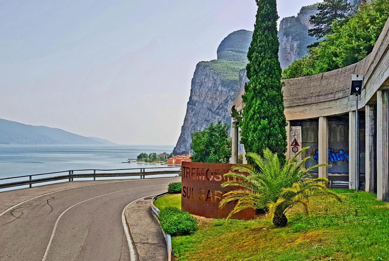 Casa Gina Garden And View By Gardadomusmea Villa Tremosine Exterior photo
